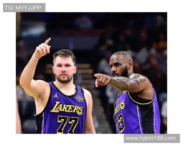 热火与湖人首节较量精彩纷呈比分揭晓引发球迷热议